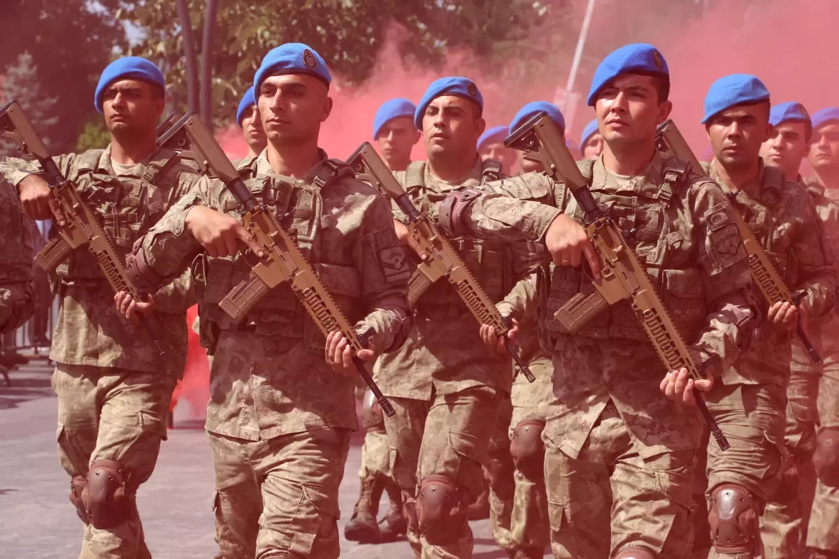 Bolu’da 30 Ağustos Zafer Bayramı Kutlamalarında Komandolar Büyük İlgi Gördü