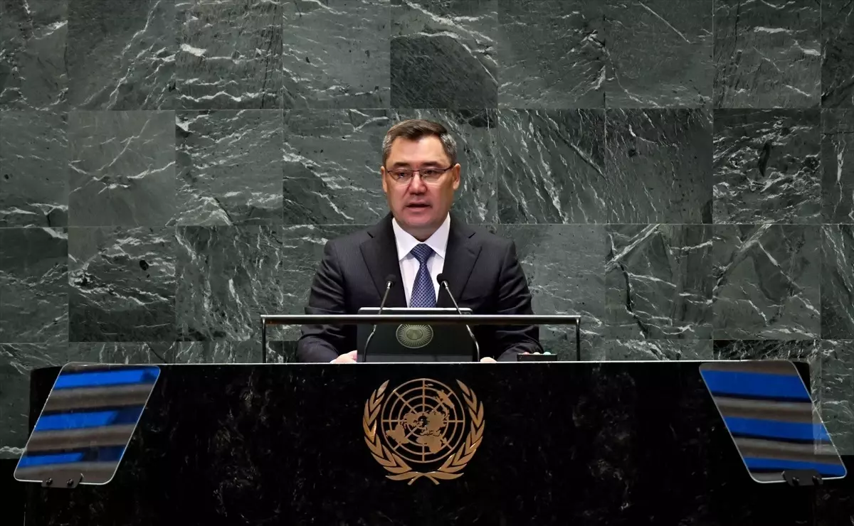 Caparov: Gelecek Zirvesi Eşsiz Bir Platform