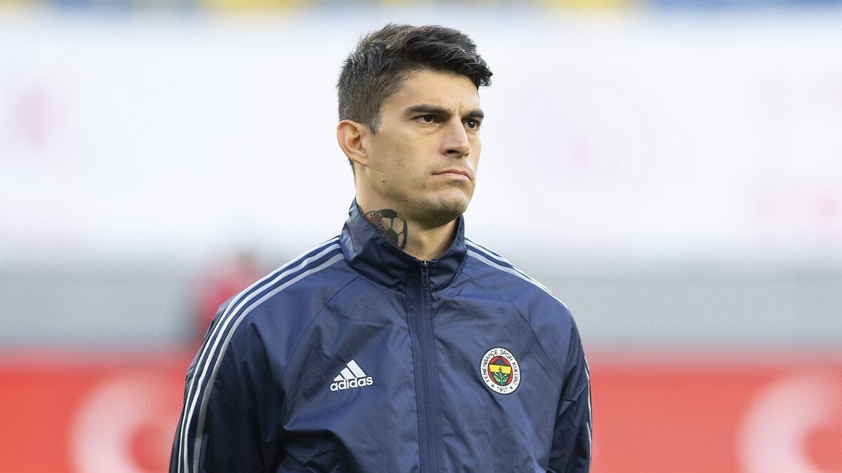 Fenerbahçe’nin eski yıldızı Diego Perotti futbolu bıraktı