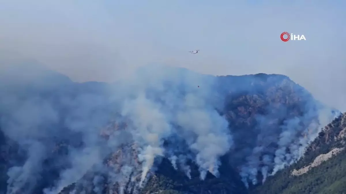 Denizli’deki Orman Yangınına Müdahale Devam Ediyor