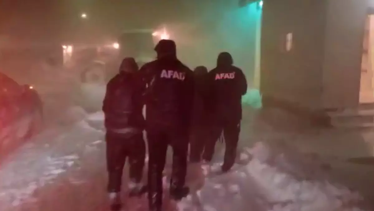 AFAD, 25 İl için Sarı ve 13 İl için Turuncu Kodlu Uyardı
