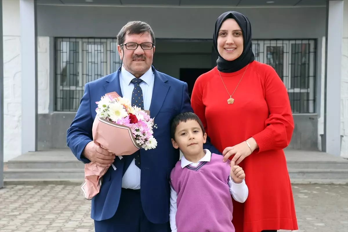Emekli Öğretmen’in Duygusal Veda