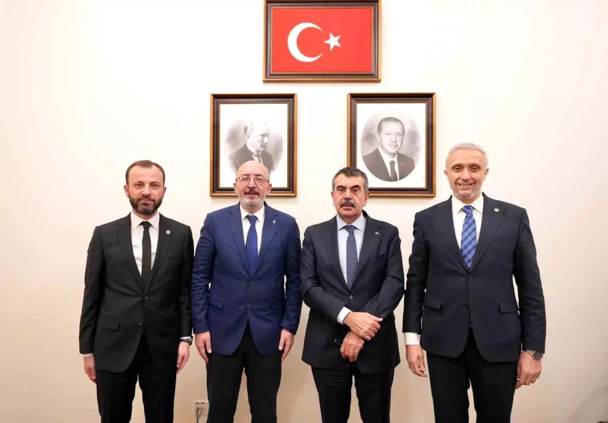 Kütahya’nın Eğitim Projeleri Bakanla Görüşüldü