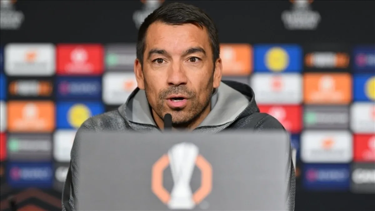 Son dakika: Giovanni van Bronckhorst’tan Malmö maçı öncesi açıklamalar