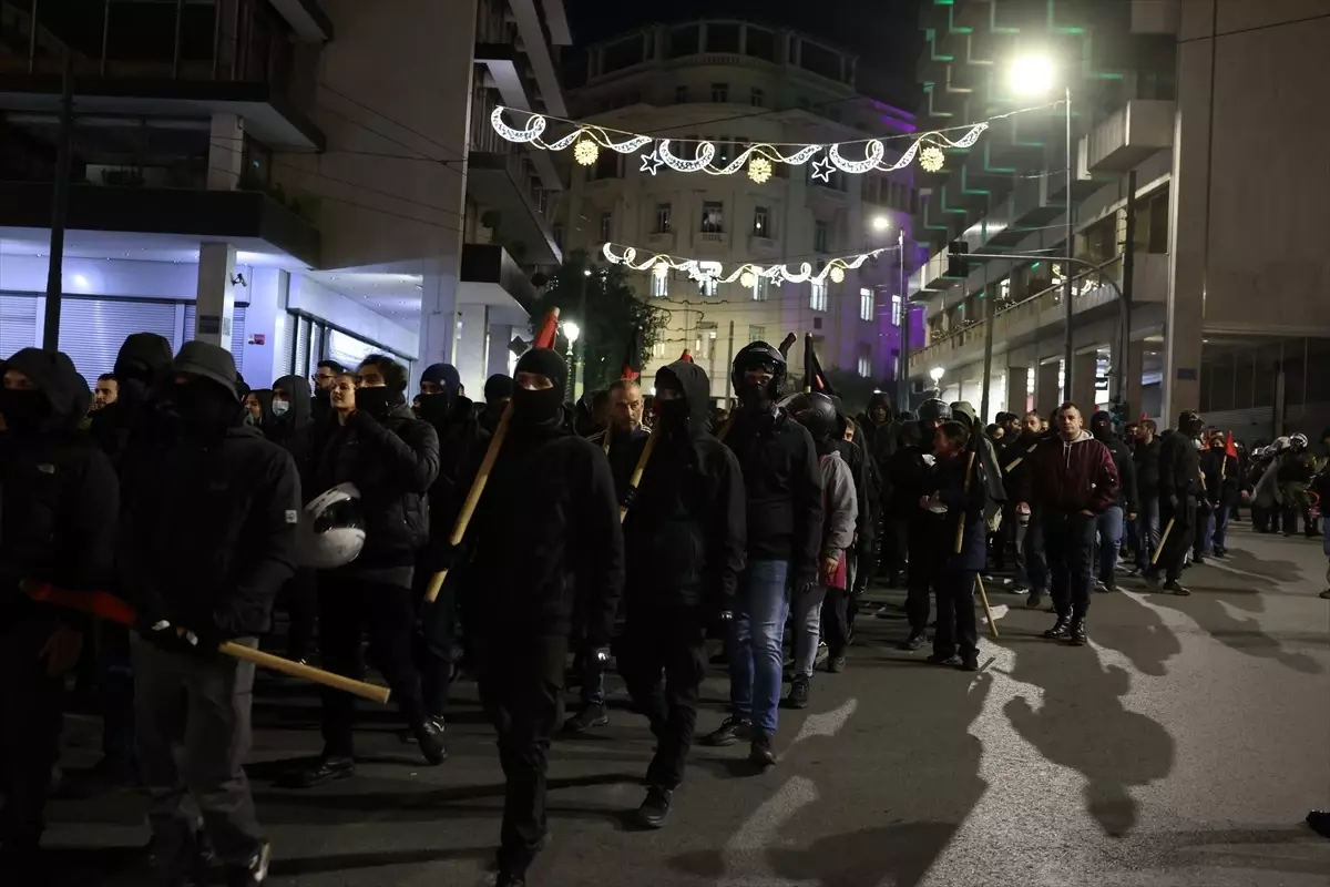Atina’da Grigoropulos İçin Anma Yürüyüşü