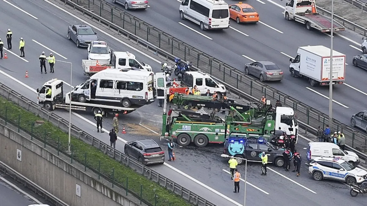 Kağıthane’de okul servisi devrilmişti: 9 kişi taburcu edildi!