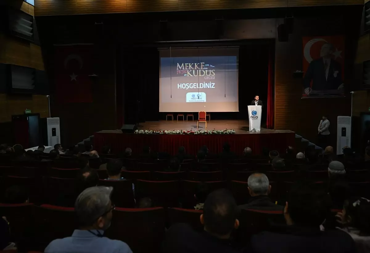 Ankara’da Mekke’nin Fethi ve Kudüs Gecesi Etkinliği Düzenlendi