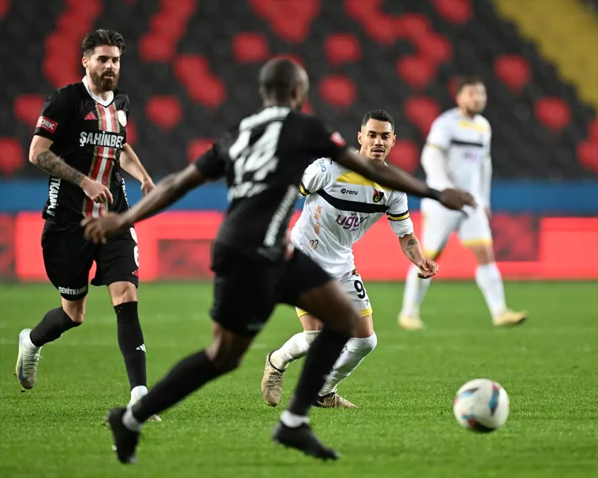 Gaziantep FK, İstanbulspor’u 4-0 Yendi