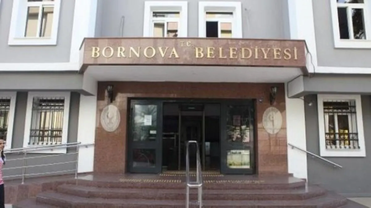 İzmir’in en borçsuz belediyesi de satıyor: Bornova Belediyesi 11 taşınmazını satışa çıkardı!
