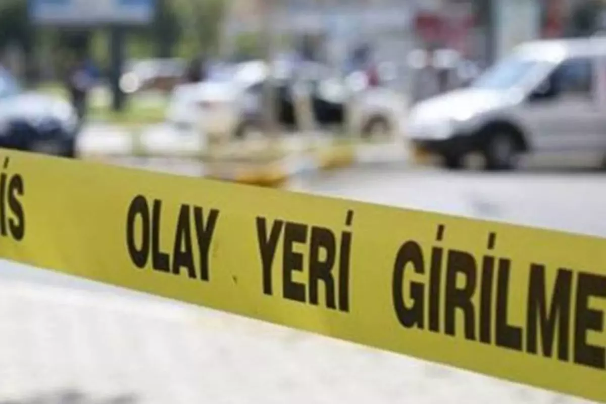 Taş toplama makinesine sıkışan çiftçi hayatını kaybetti