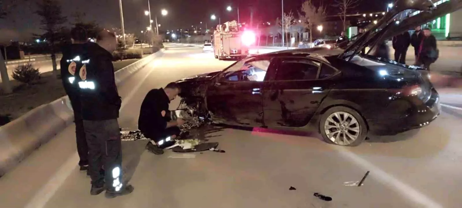 Van’da Trafik Kazası: Sürücü Yaralandı