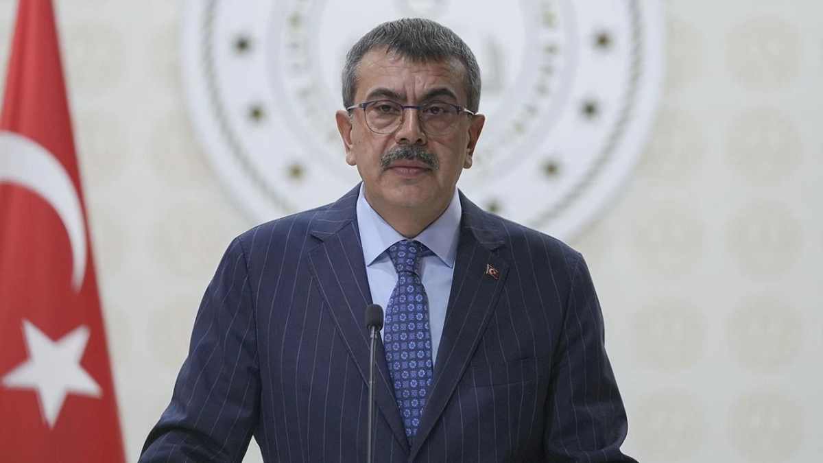 Yusuf Tekin’den önemli açıklamalar: Okutulacak dersi kalmamış öğretmene branş değişikliği masada